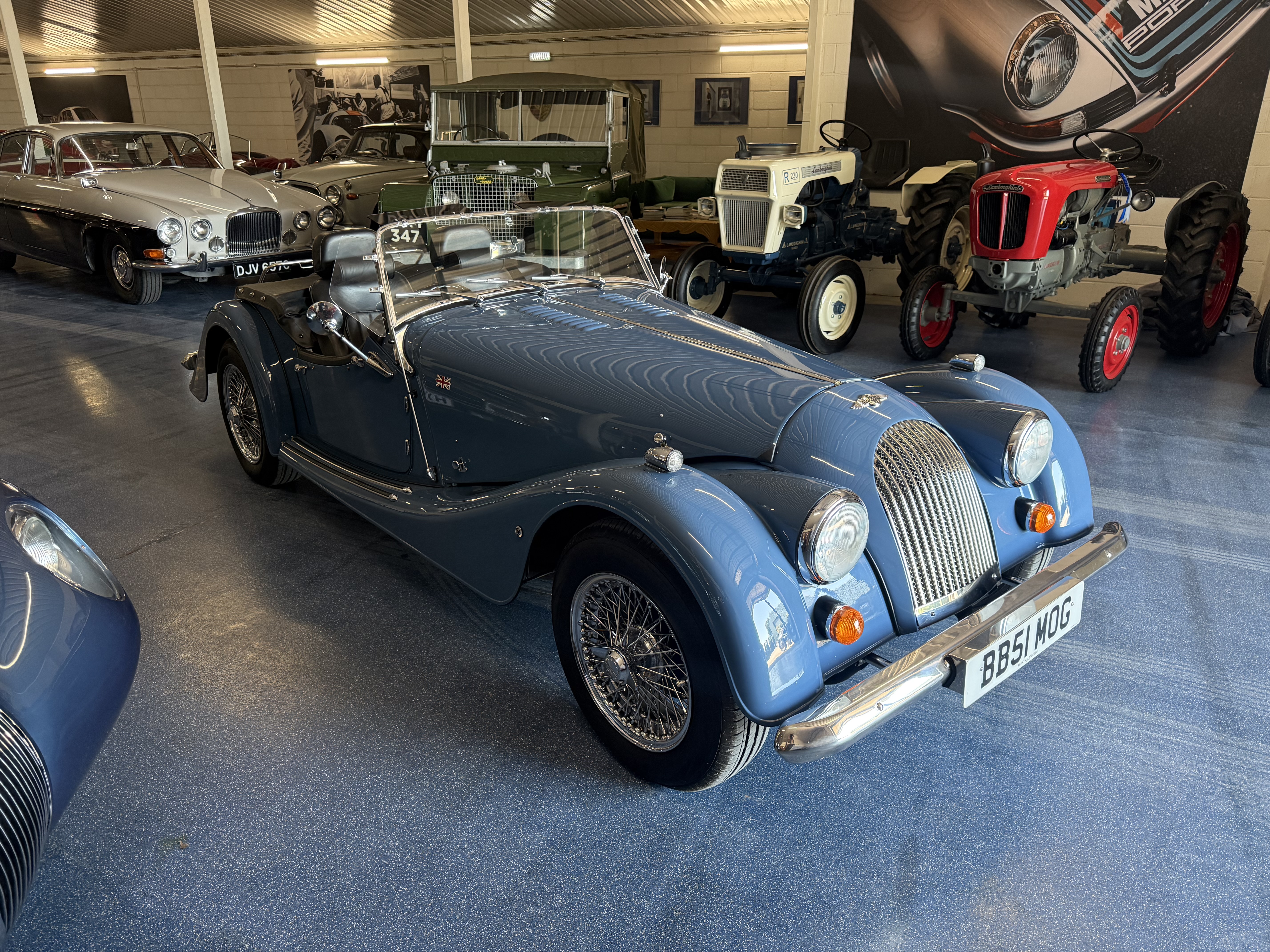 4/4 2 Seater