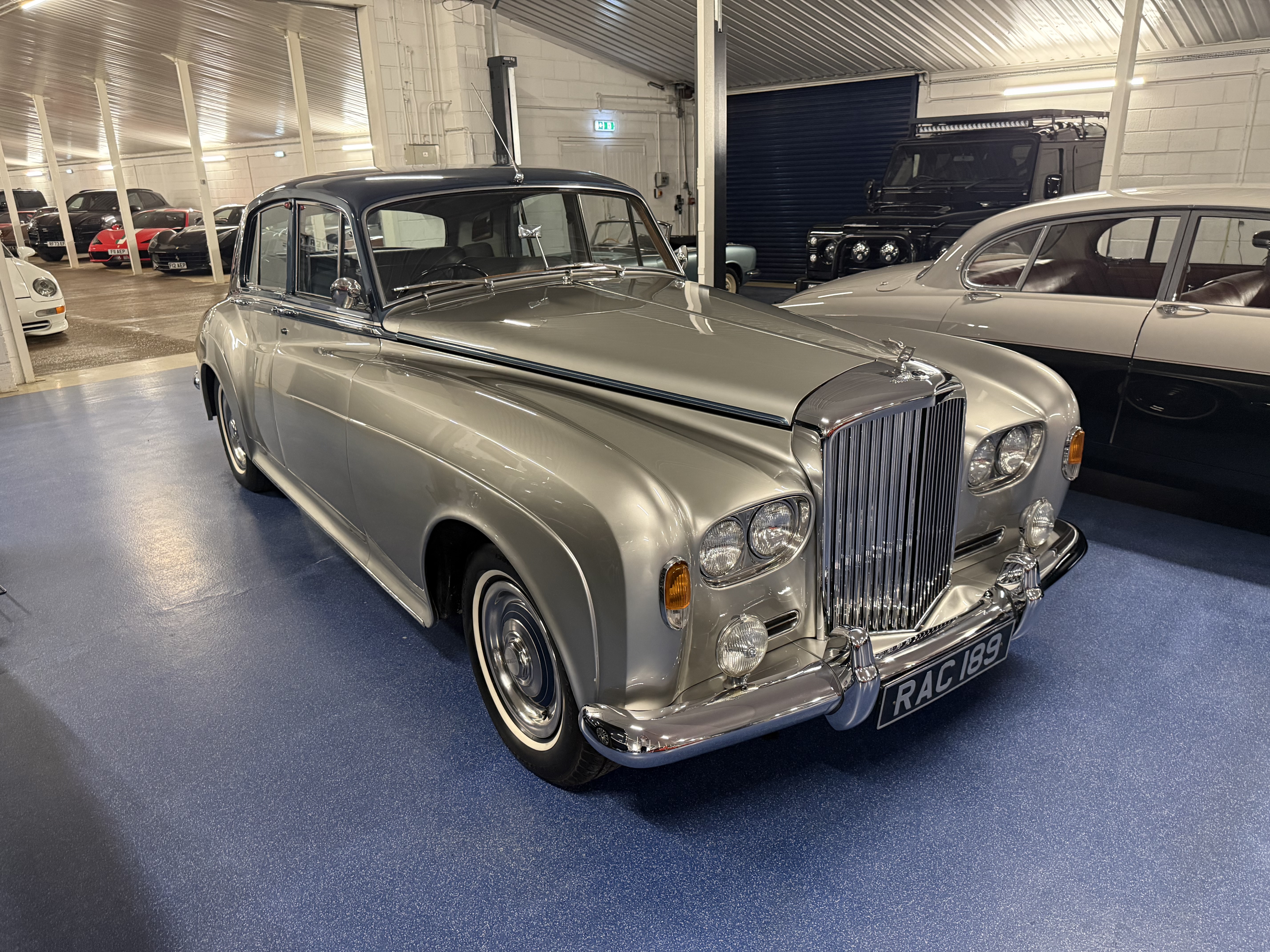 S3 Saloon