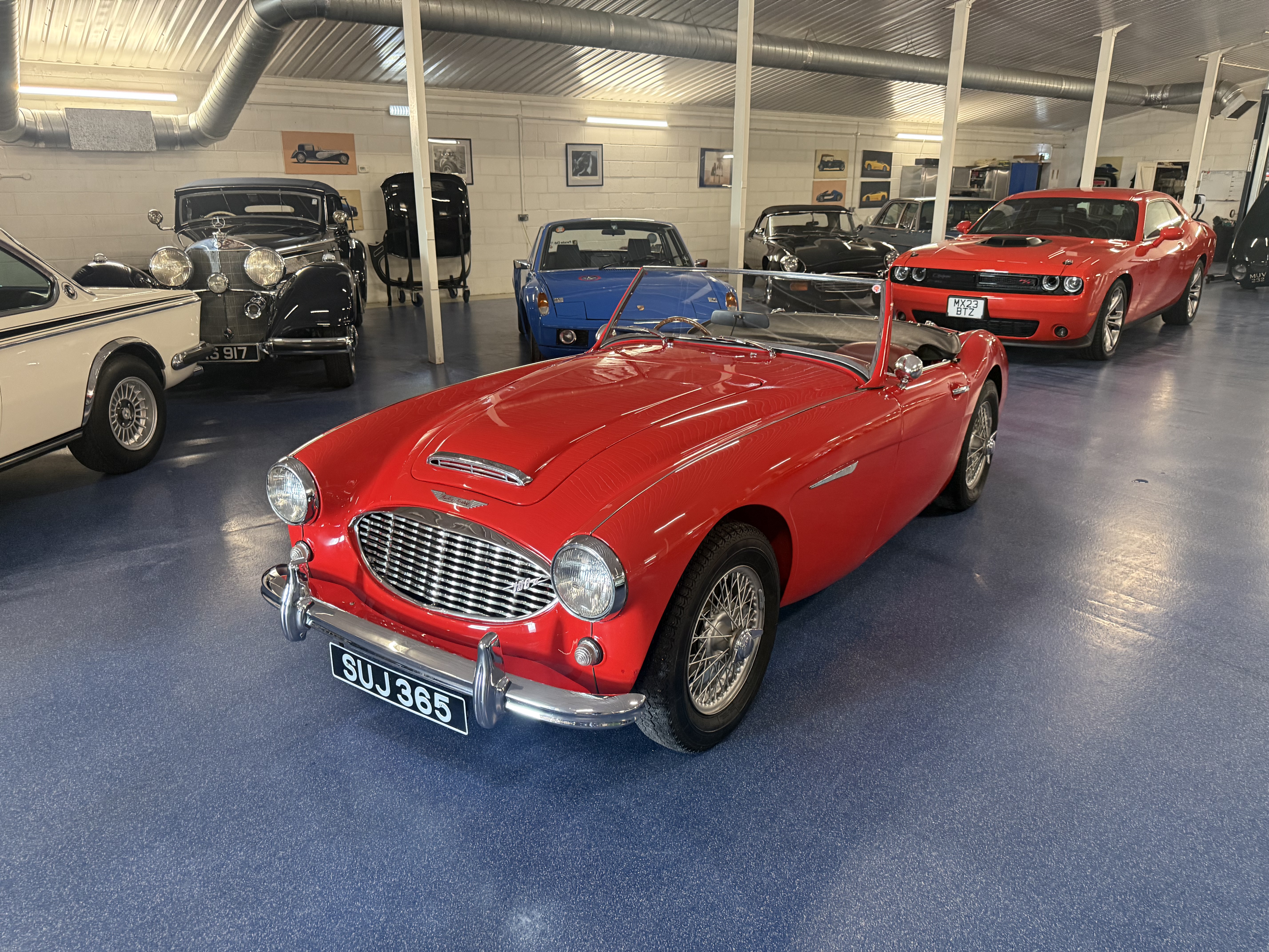100-SIX 2 Seater